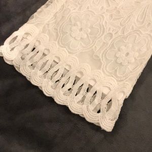 Monoreno Pants - NWT White lace crop pants (Boutique) Monoreno Pants - NWT White lace crop pants (Boutique)